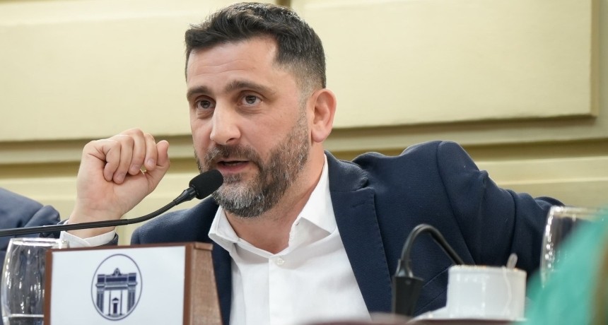 Diputado santafesino impulsa la promoción del transporte fluvial y la industria naval 